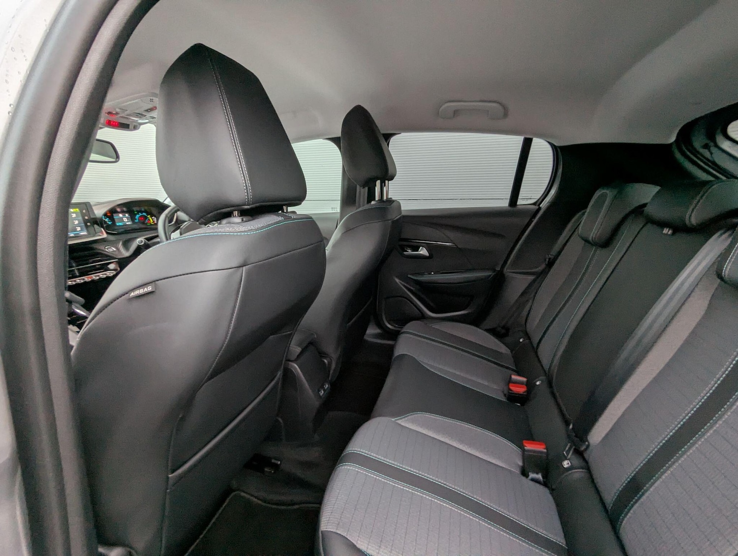 Used Peugeot 208 2021 for sale - 76976799: Photo 13