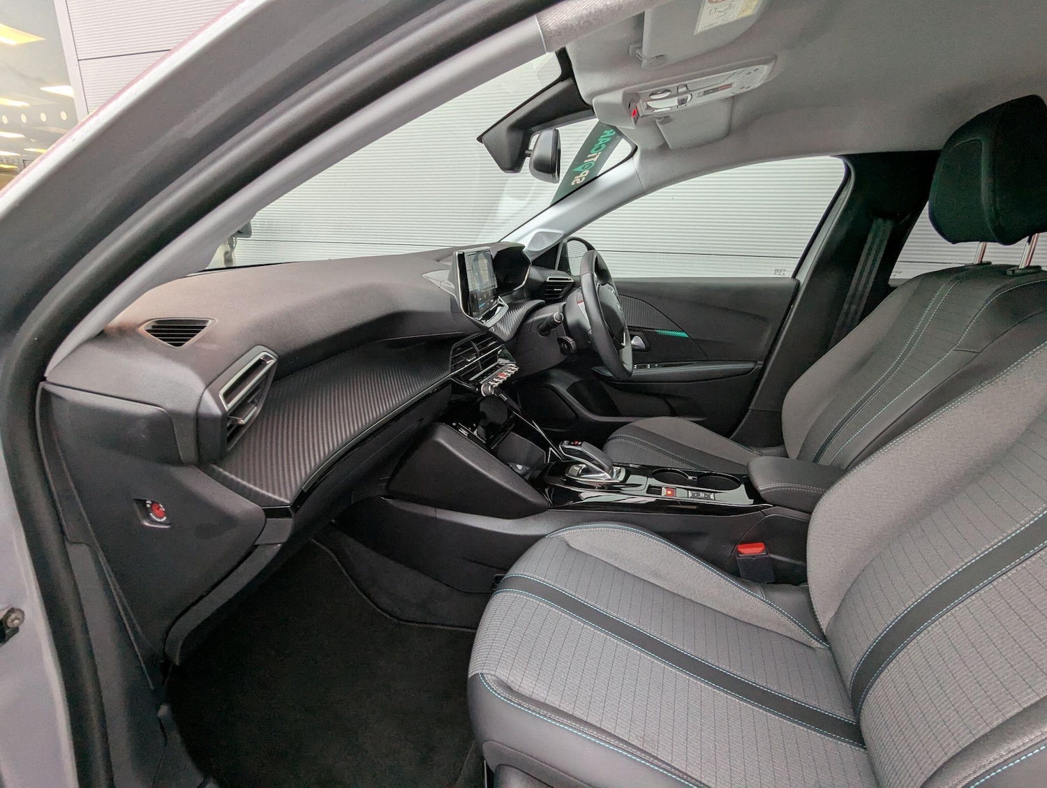 Used Peugeot 208 2021 for sale - 76976799: Photo 25