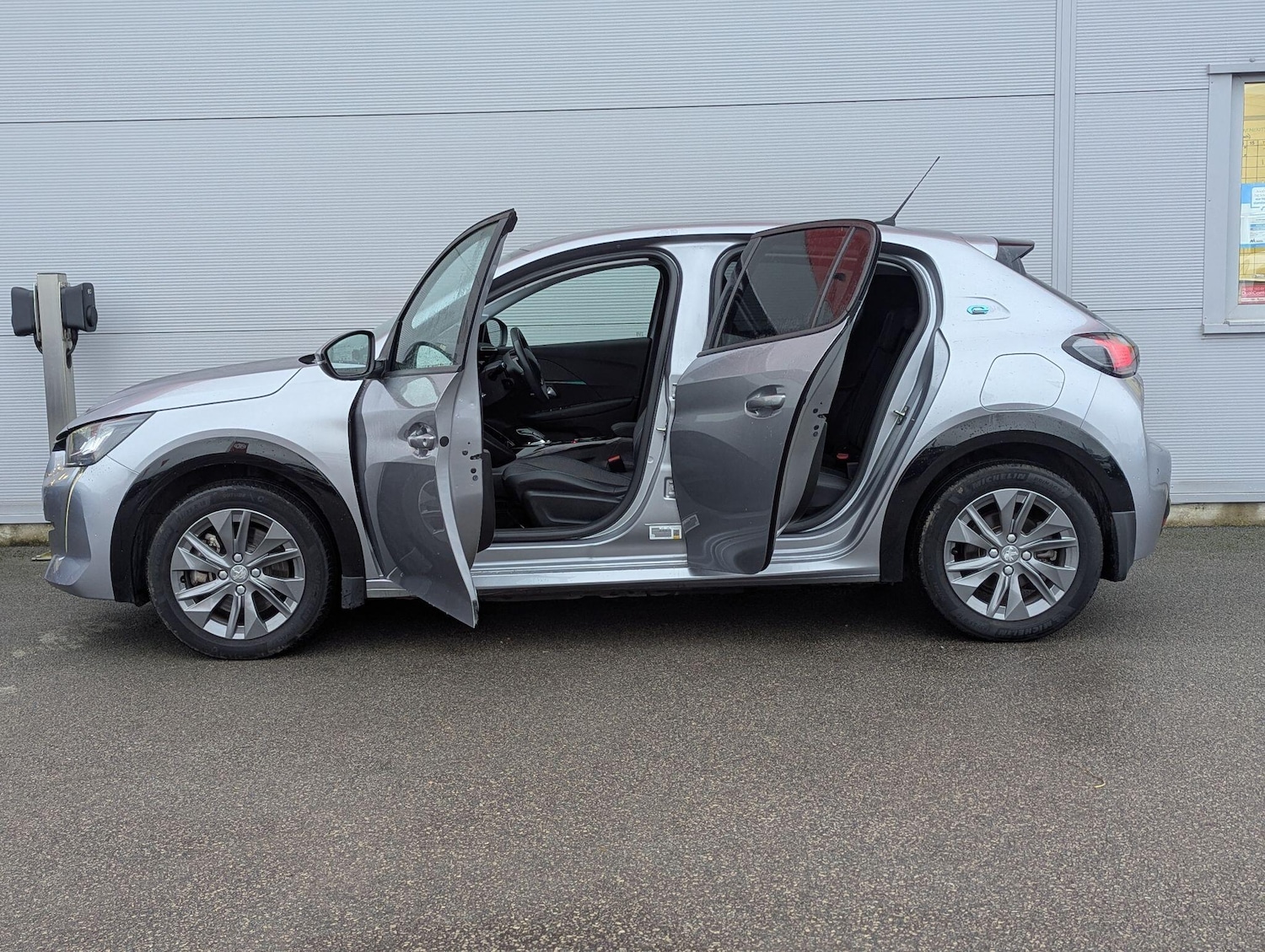 Used Peugeot 208 2021 for sale - 76976799: Photo 7