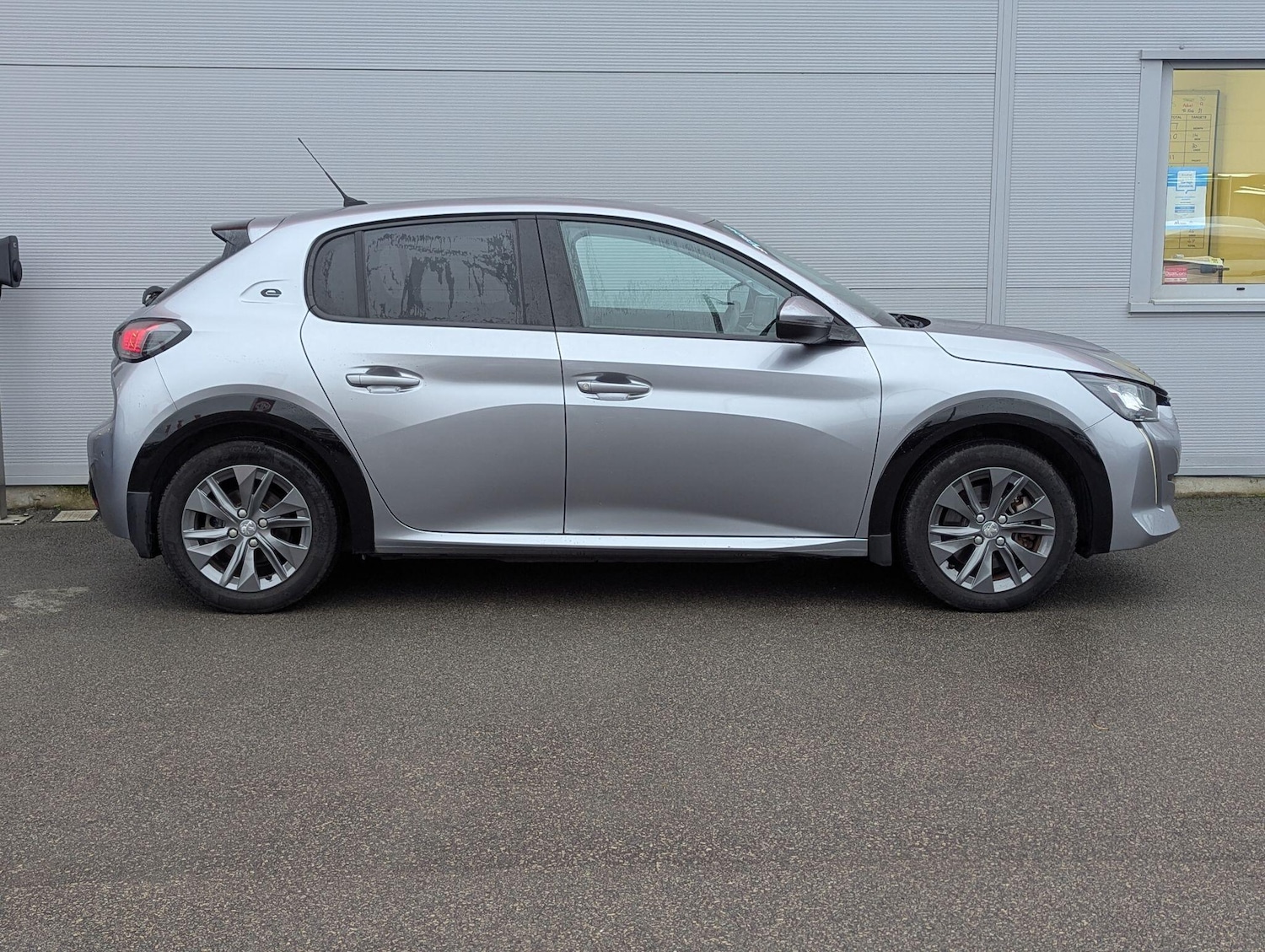 Used Peugeot 208 2021 for sale - 76976799: Photo 9