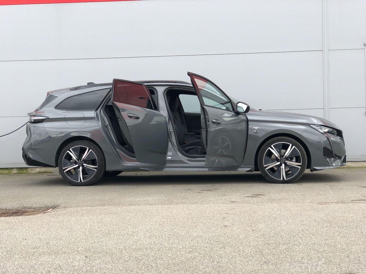 Used Peugeot 308 SW 2025 for sale - 77410982: Photo 10