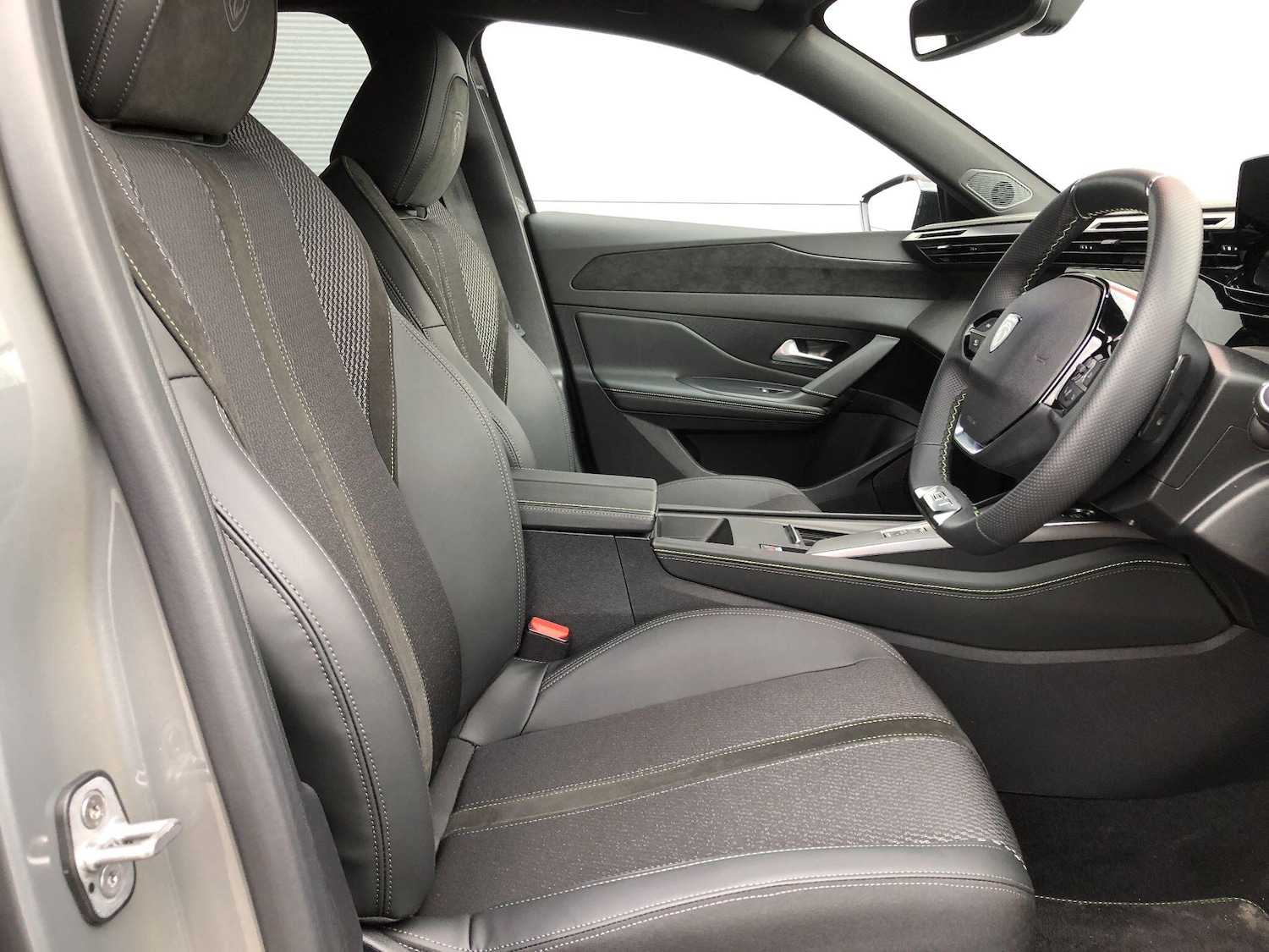 Used Peugeot 308 SW 2025 for sale - 77410982: Photo 15