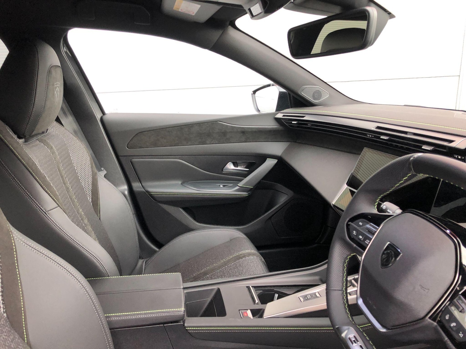 Used Peugeot 308 SW 2025 for sale - 77410982: Photo 16