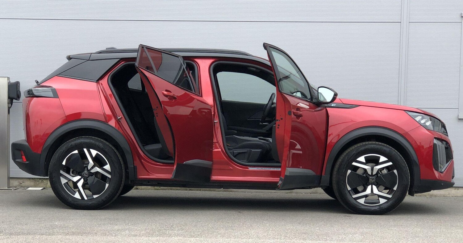 Used Peugeot E-2008 2024 for sale - 76199928: Photo 10