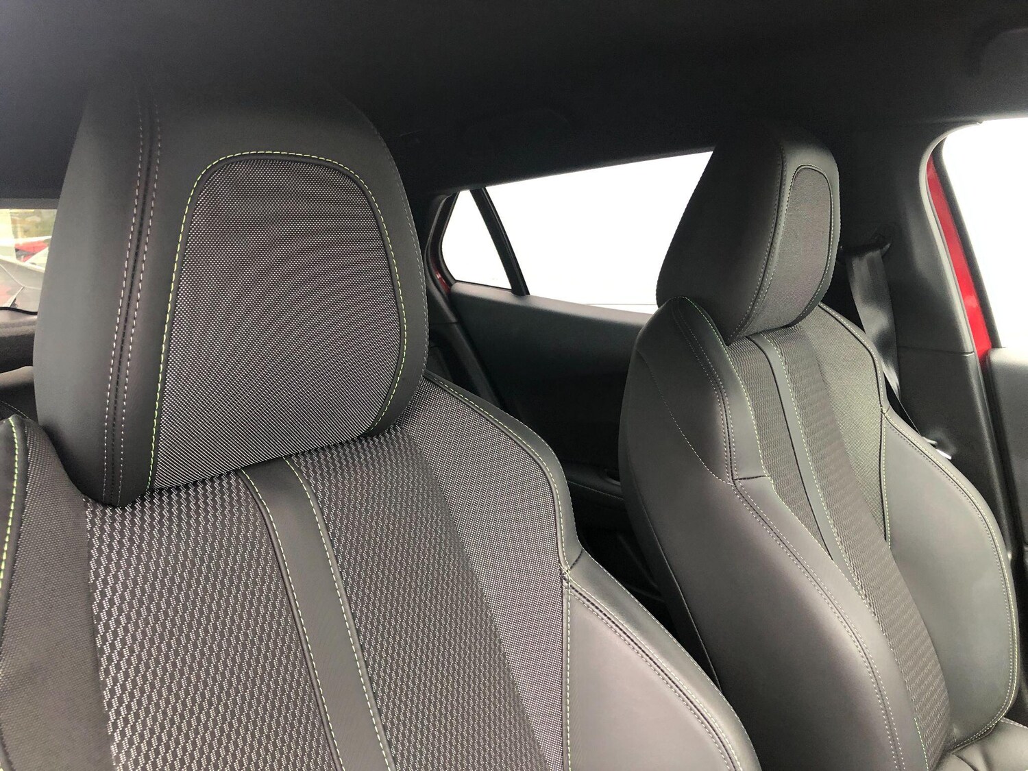 Used Peugeot E-2008 2024 for sale - 76199928: Photo 15