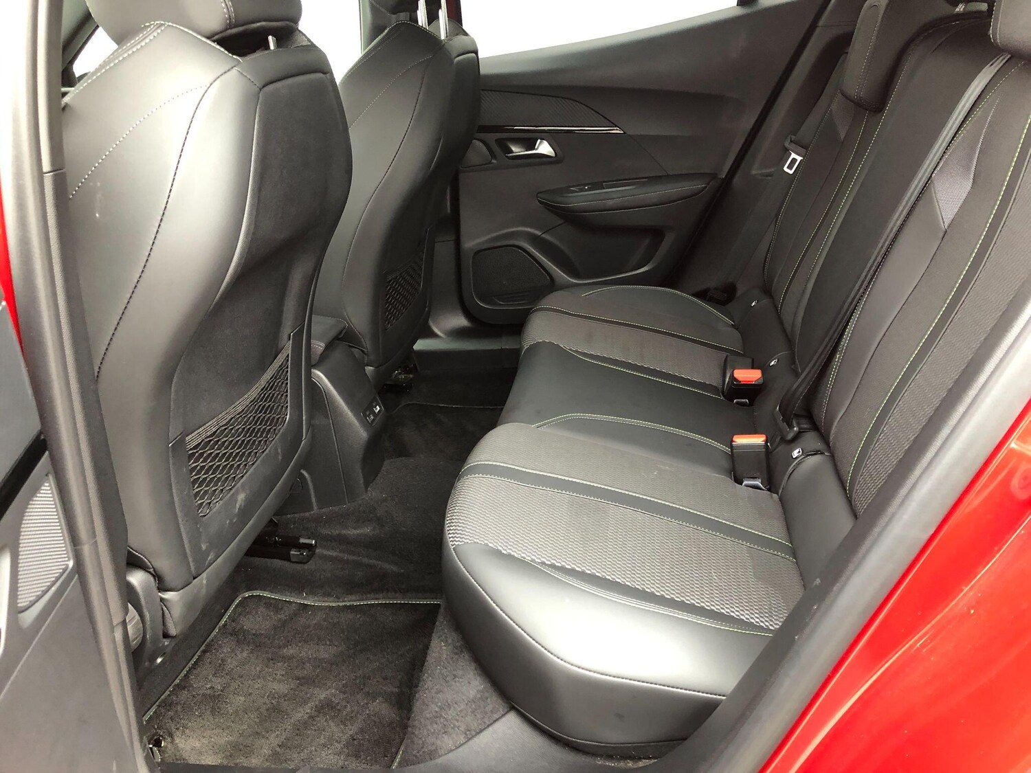 Used Peugeot E-2008 2024 for sale - 76199928: Photo 16