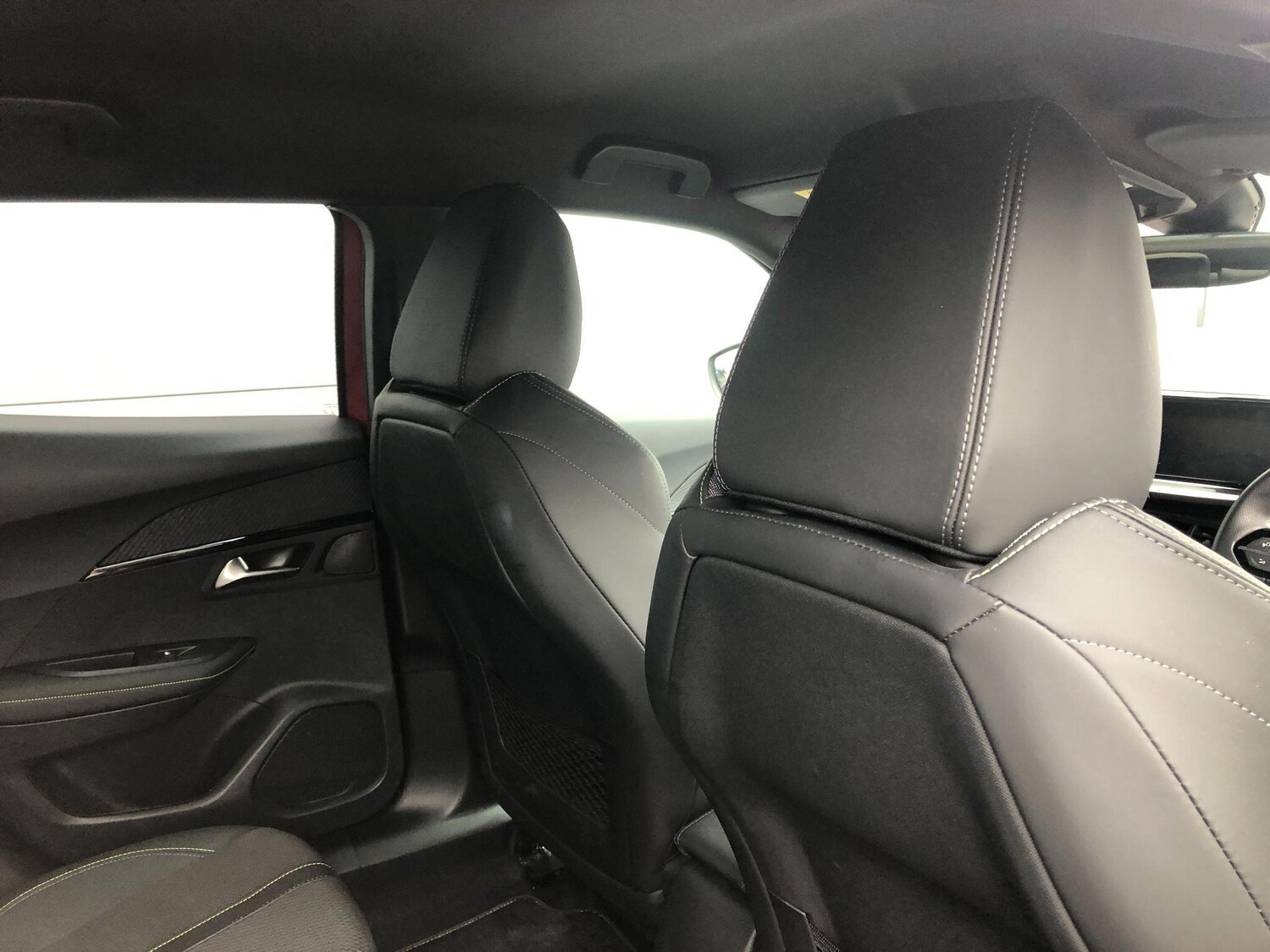 Used Peugeot E-2008 2024 for sale - 76199928: Photo 21