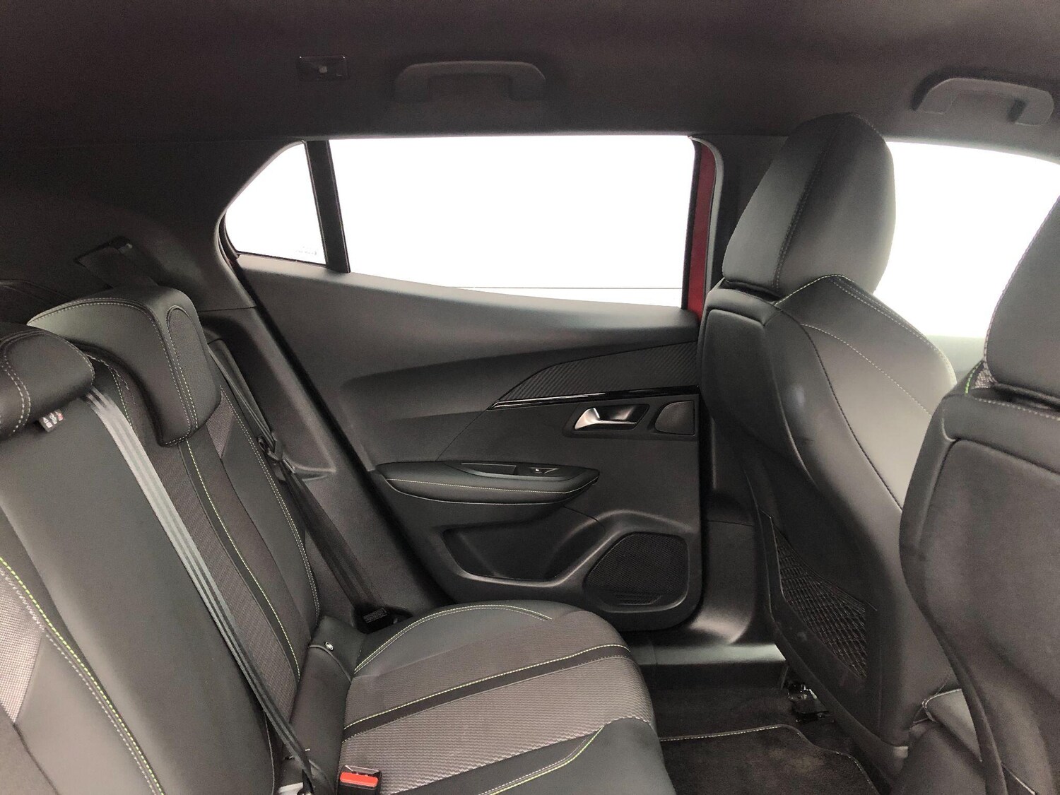 Used Peugeot E-2008 2024 for sale - 76199928: Photo 22