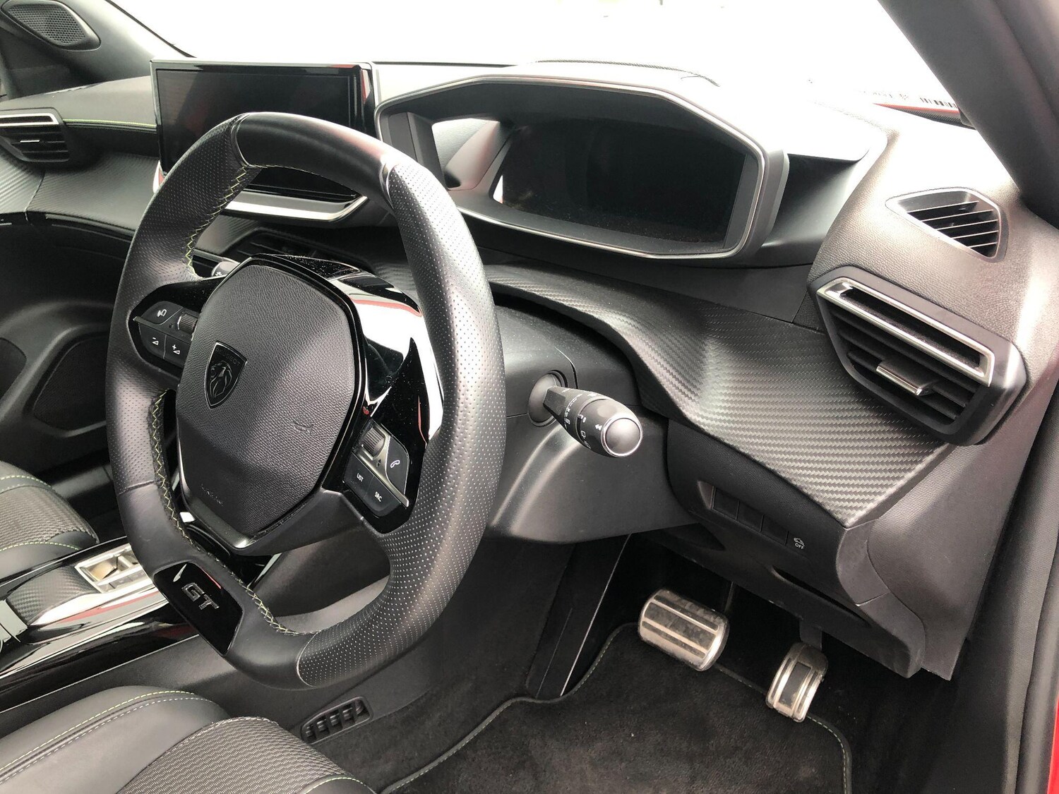 Used Peugeot E-2008 2024 for sale - 76199928: Photo 37