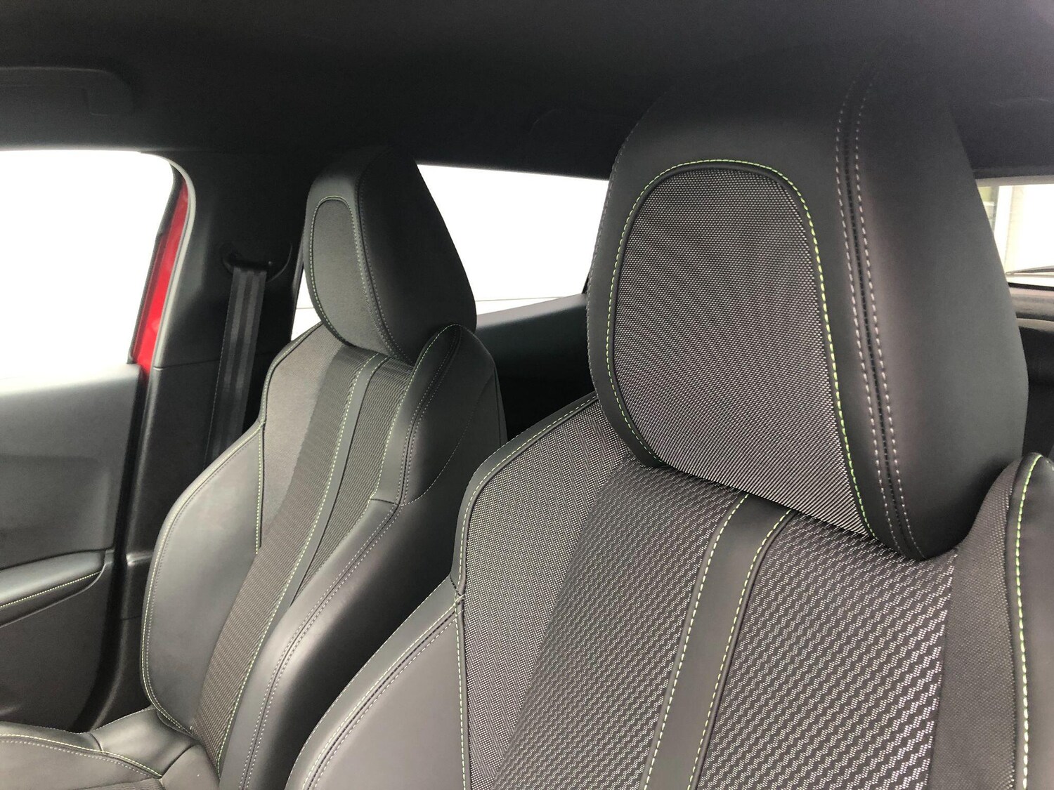 Used Peugeot E-2008 2024 for sale - 76199928: Photo 39