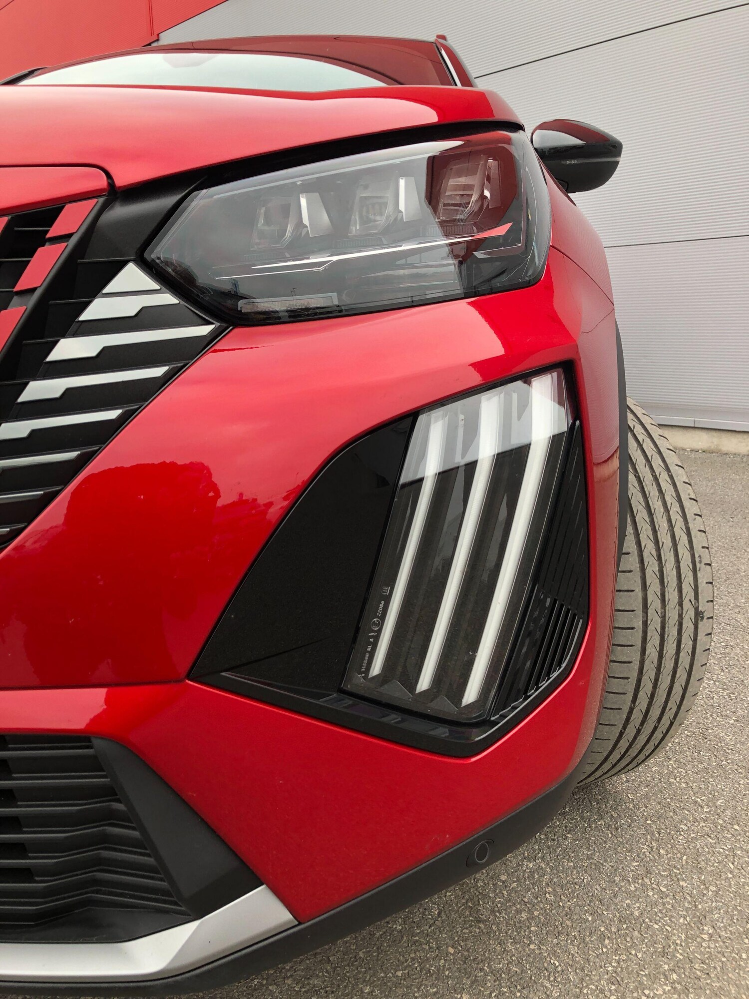 Used Peugeot E-2008 2024 for sale - 76199928: Photo 41