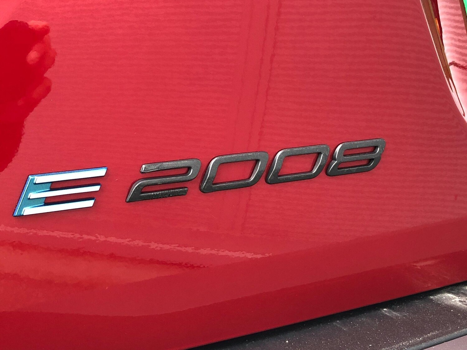 Used Peugeot E-2008 2024 for sale - 76199928: Photo 42