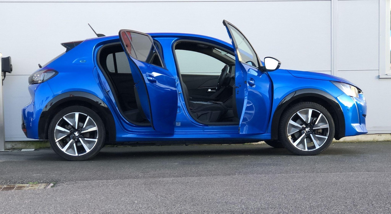 Used Peugeot E-208 2022 for sale - 76728358: Photo 10