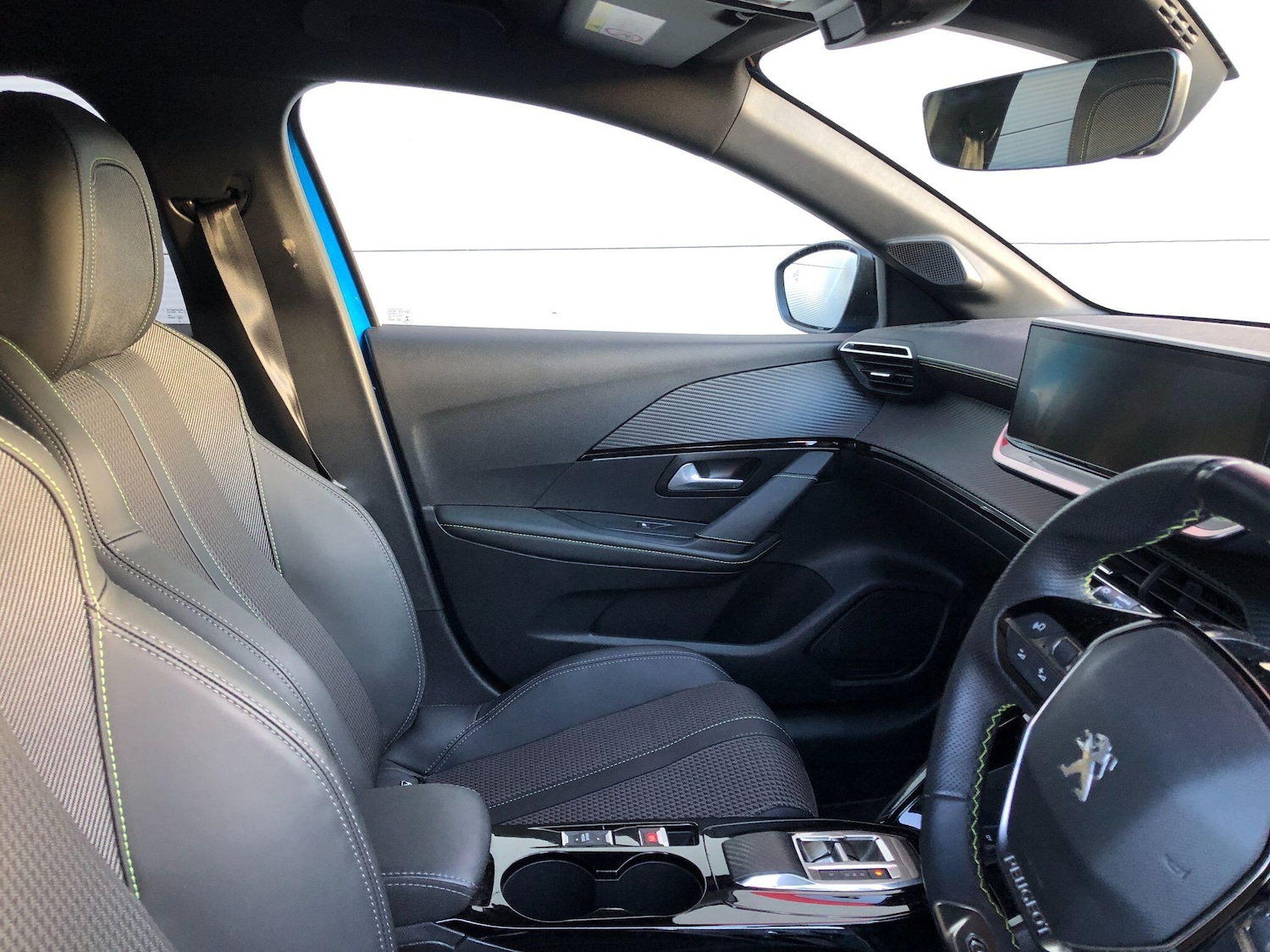 Used Peugeot E-208 2022 for sale - 76728358: Photo 17