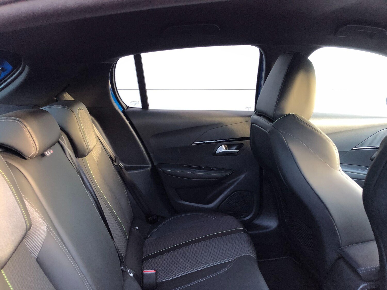 Used Peugeot E-208 2022 for sale - 76728358: Photo 25