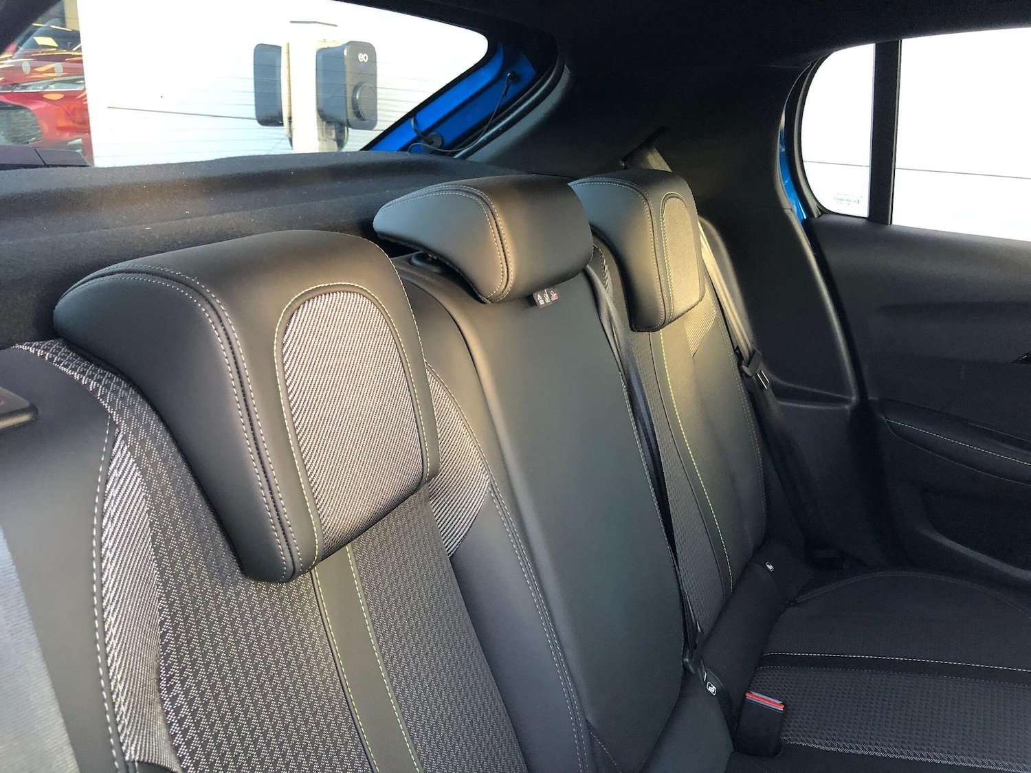 Used Peugeot E-208 2022 for sale - 76728358: Photo 26