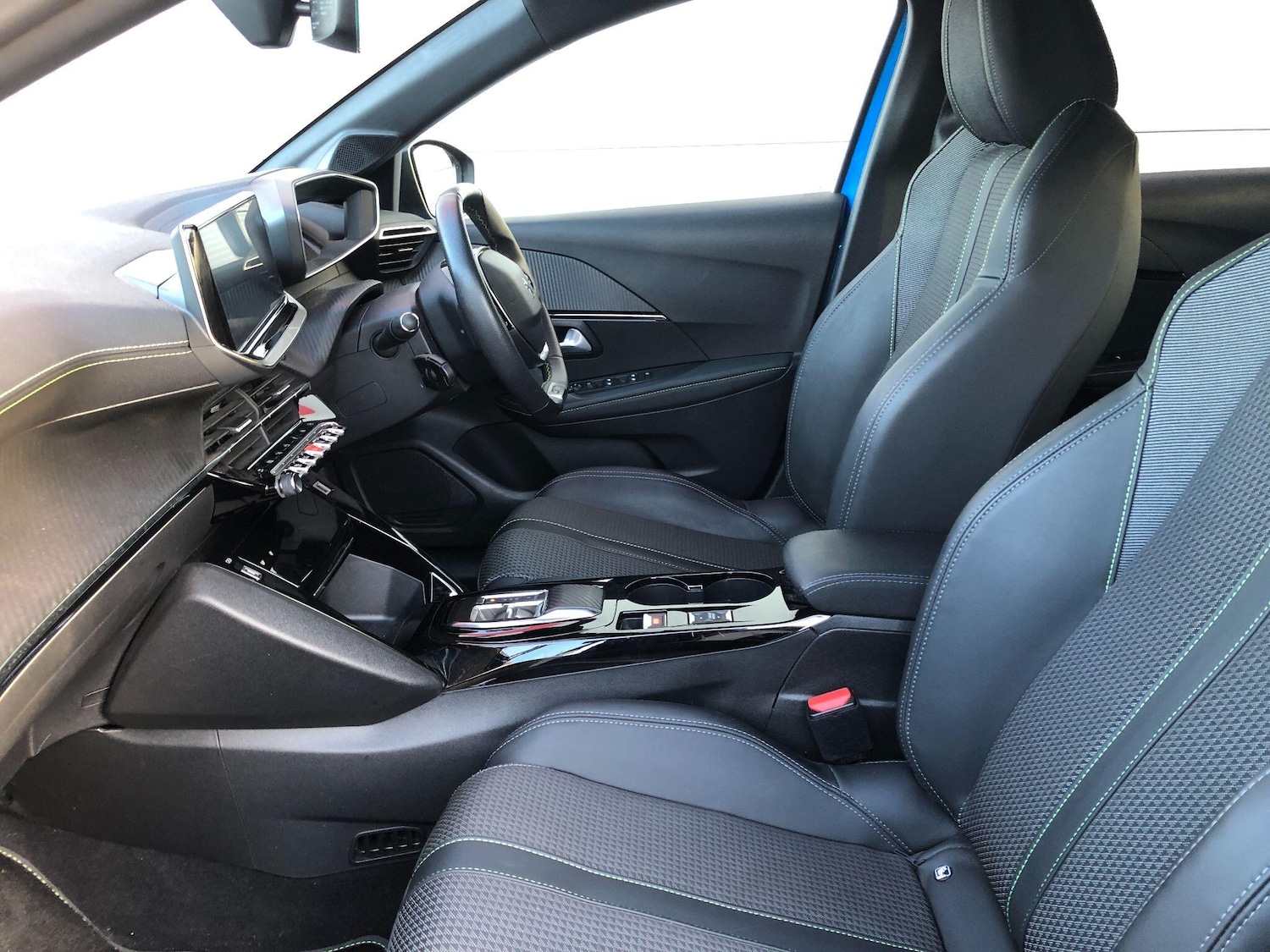 Used Peugeot E-208 2022 for sale - 76728358: Photo 43