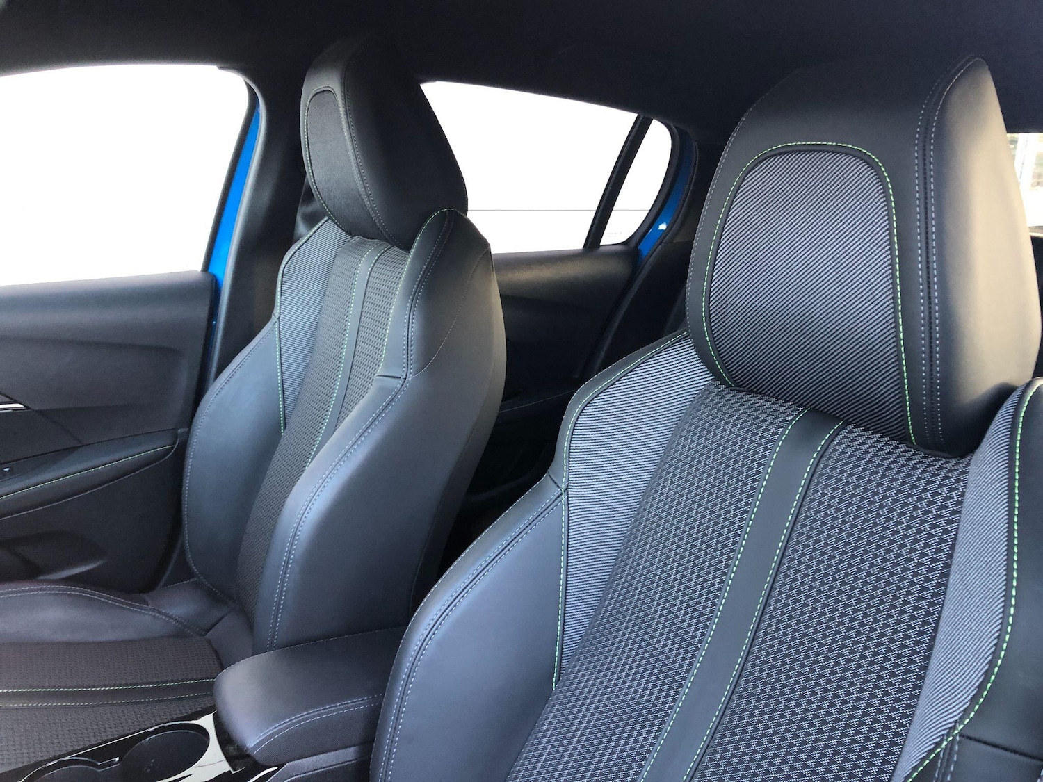 Used Peugeot E-208 2022 for sale - 76728358: Photo 44