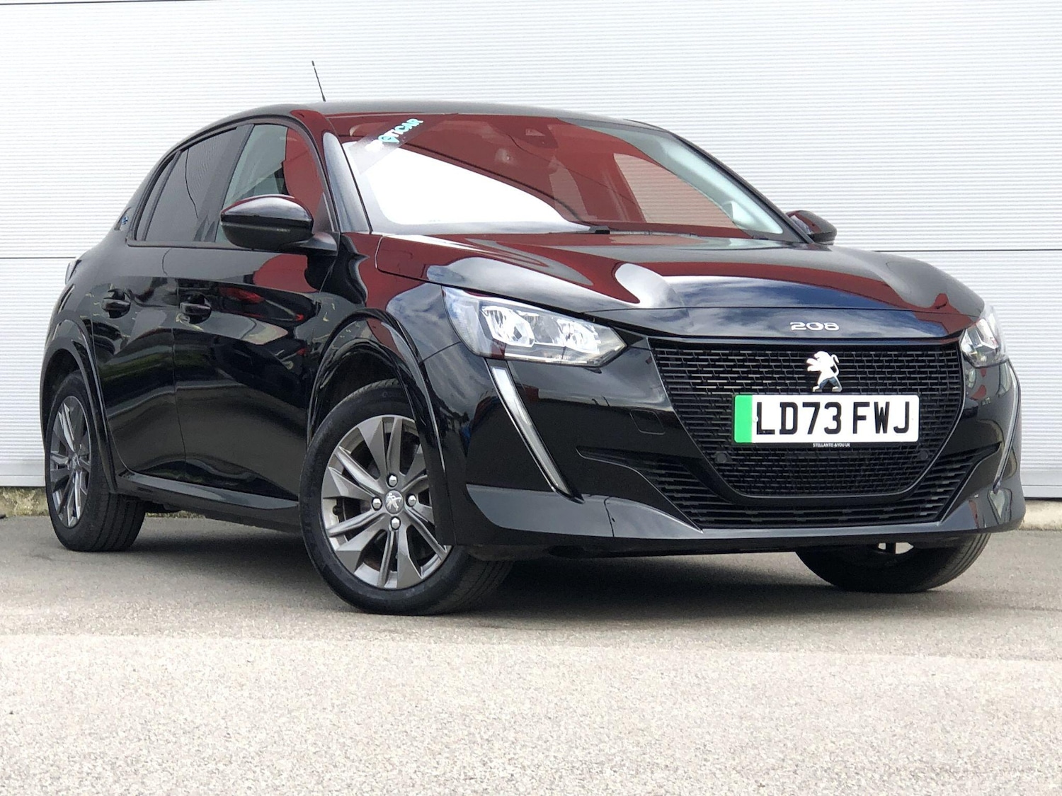Used Peugeot E-208 2024 for sale - 76059783: Photo 1