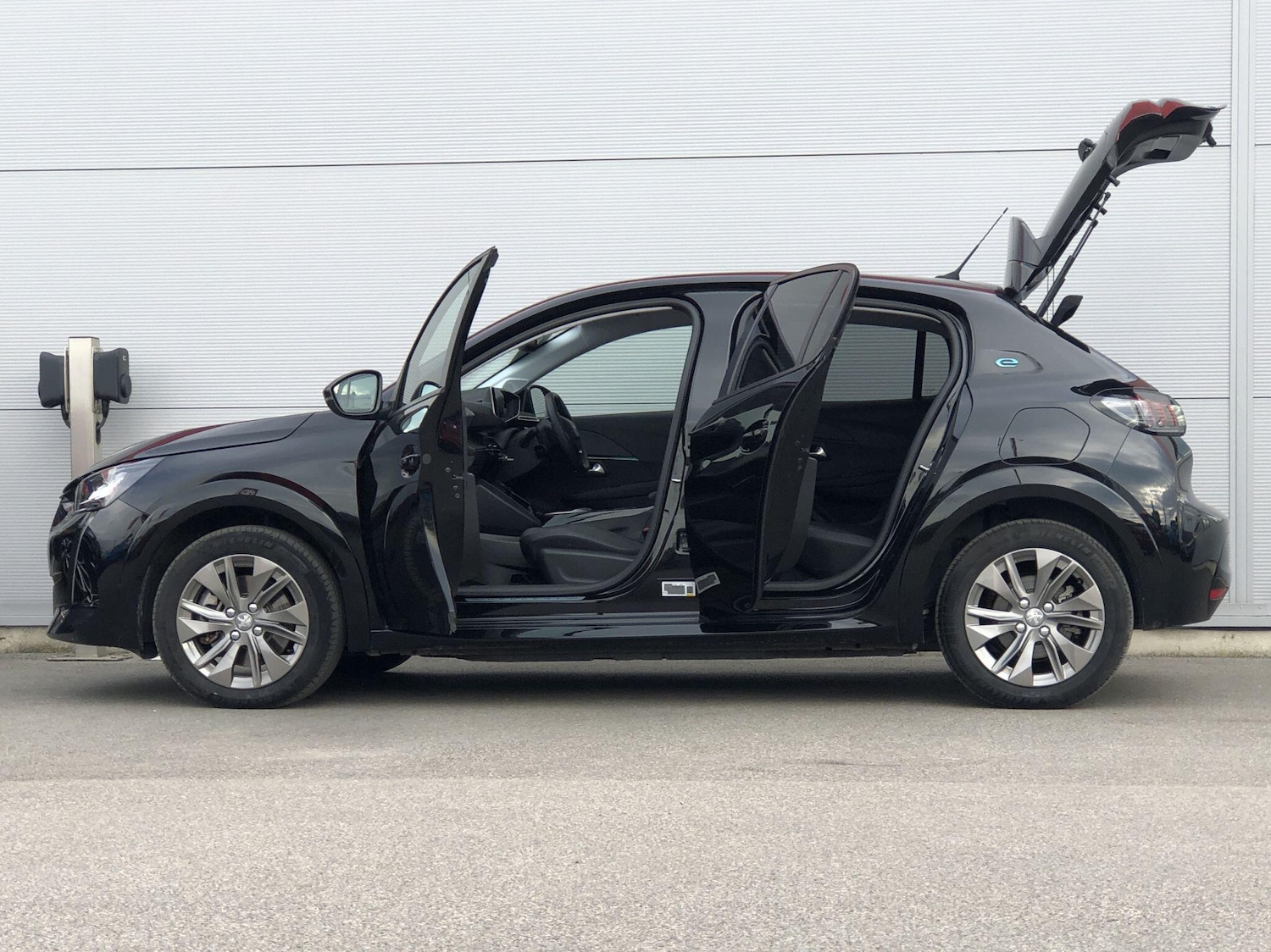 Used Peugeot E-208 2024 for sale - 76059783: Photo 12