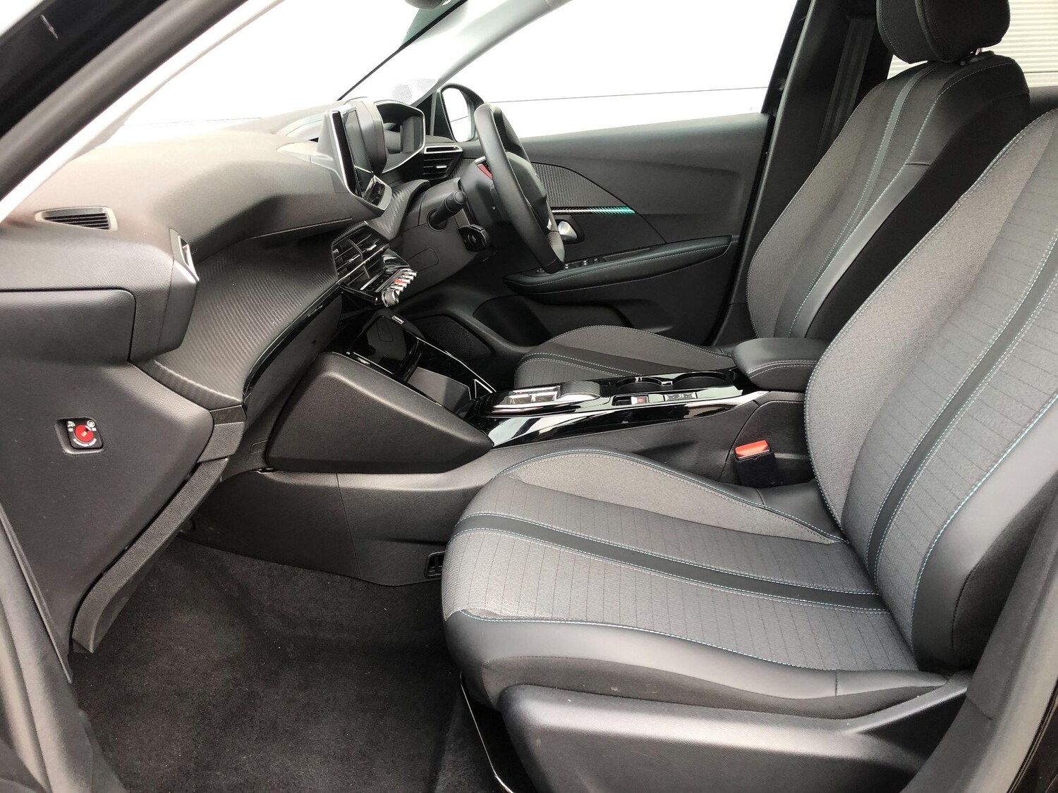 Used Peugeot E-208 2024 for sale - 76059783: Photo 17