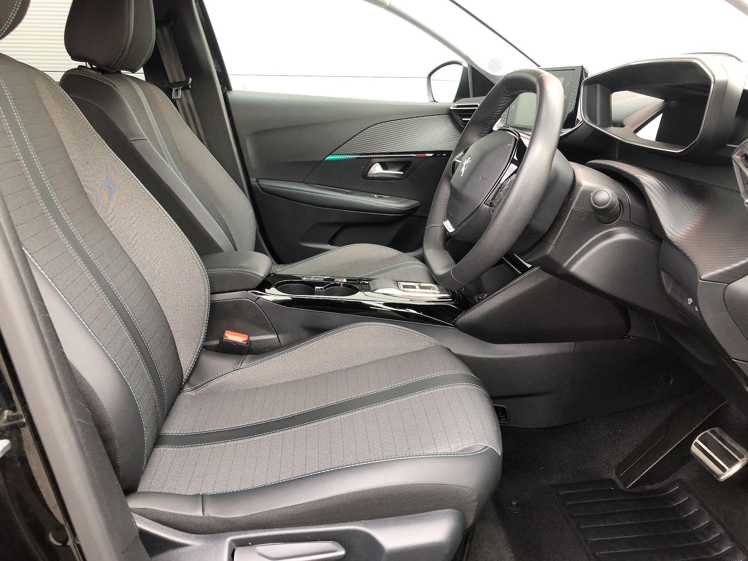 Used Peugeot E-208 2024 for sale - 76059783: Photo 25
