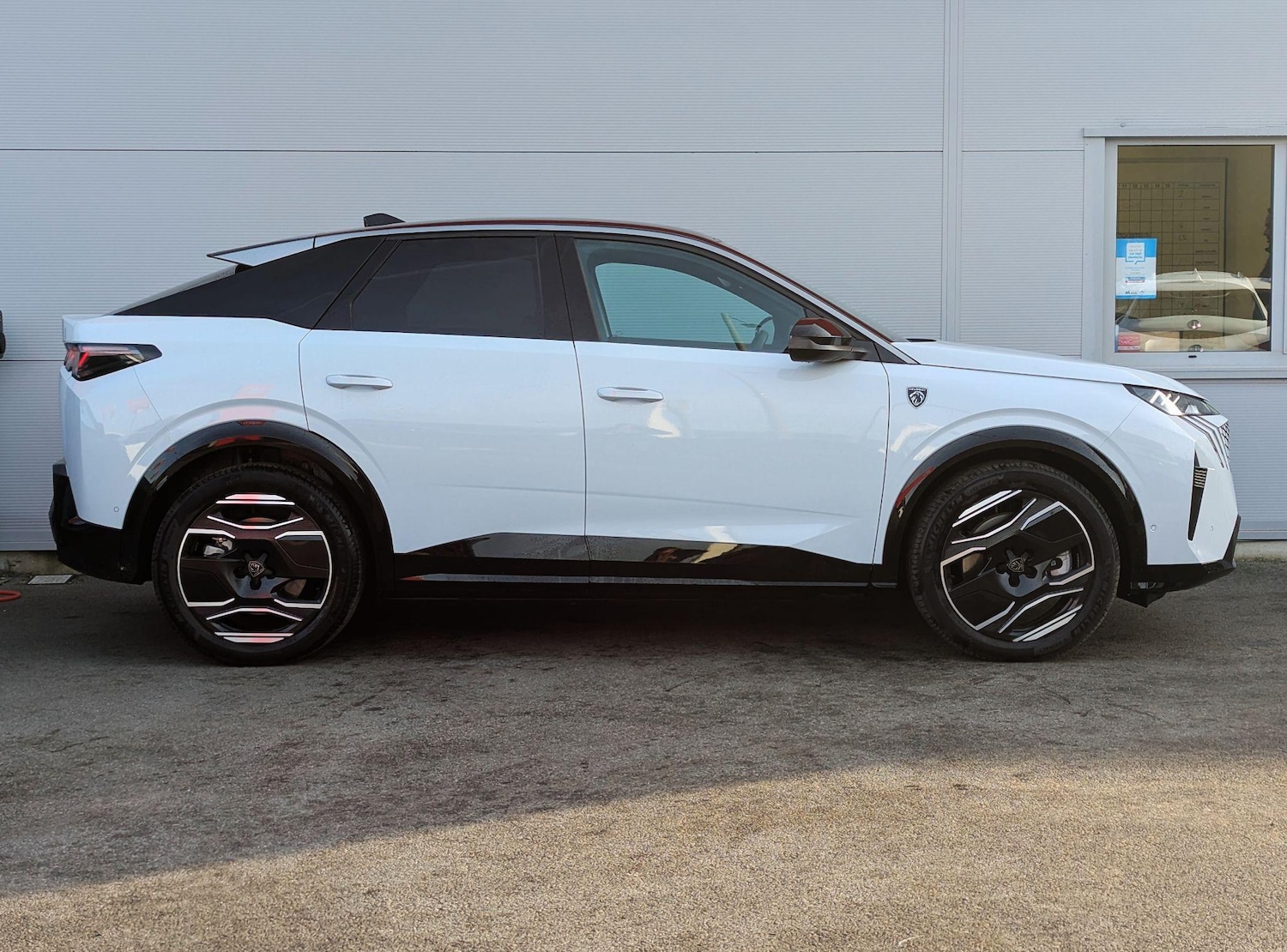 Used Peugeot 3008 2024 for sale - 76634020: Photo 24