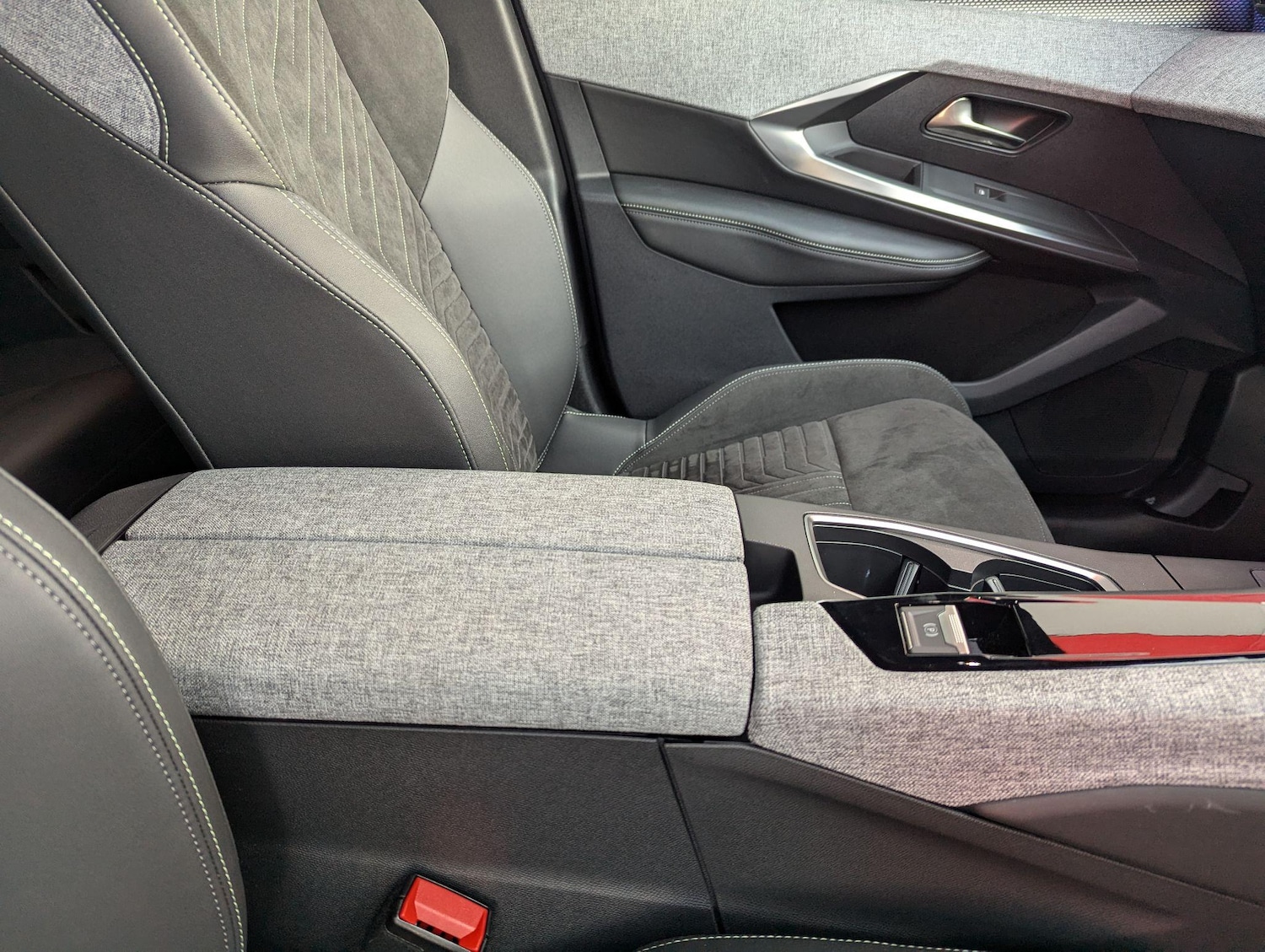 Used Peugeot 3008 2024 for sale - 76634020: Photo 41