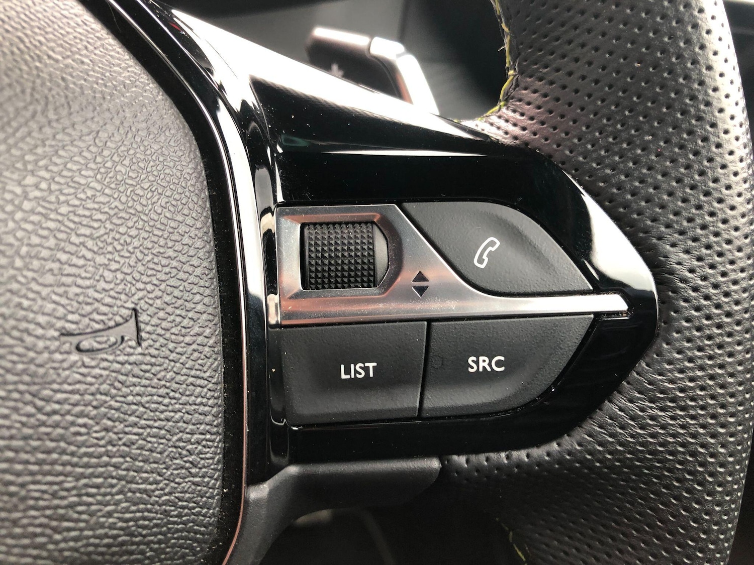 Used Peugeot 2008 2023 for sale - 76042385: Photo 27