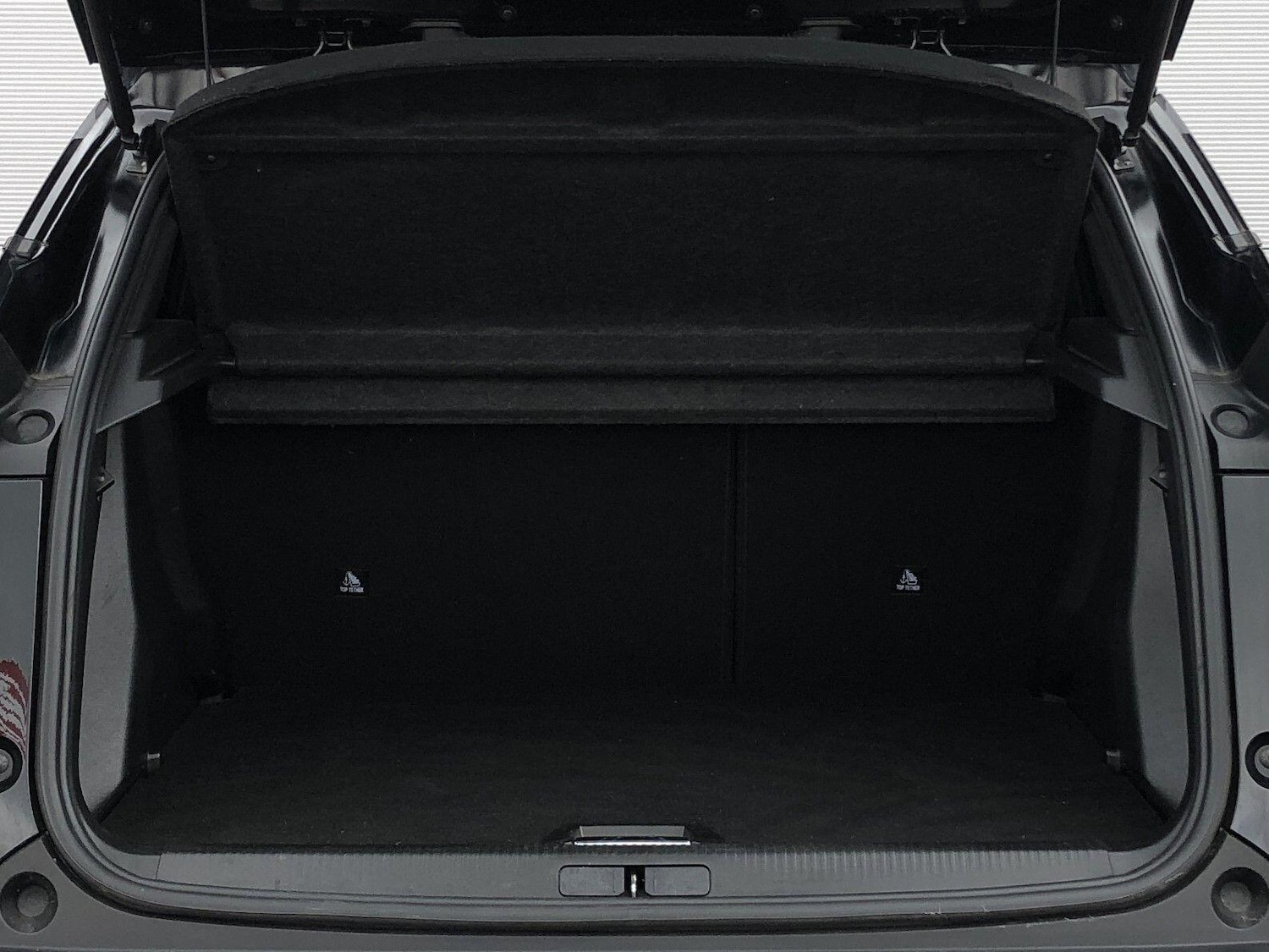Used Peugeot 2008 2023 for sale - 76042385: Photo 38