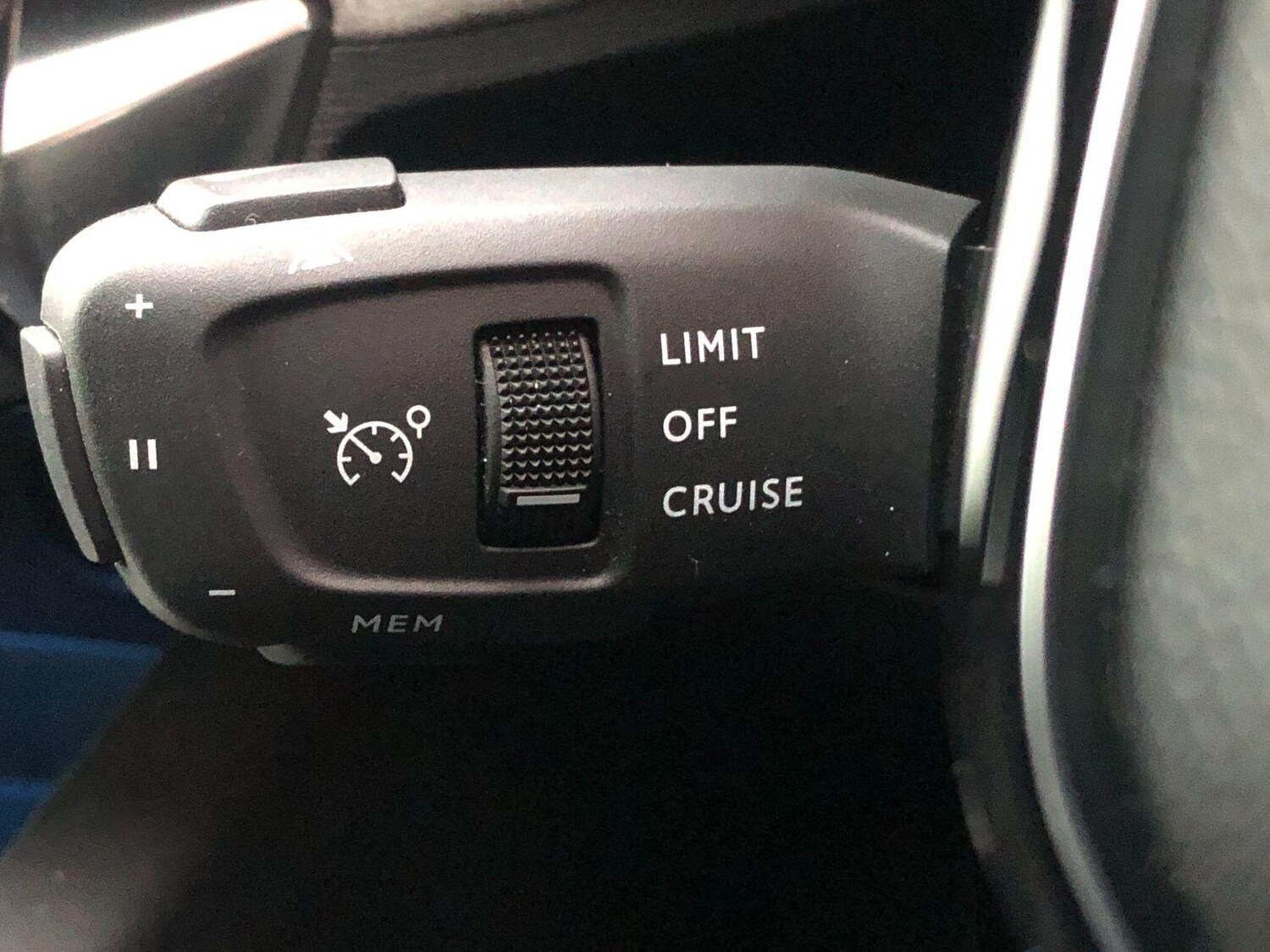 Used Peugeot 3008 2022 for sale - 76991500: Photo 32