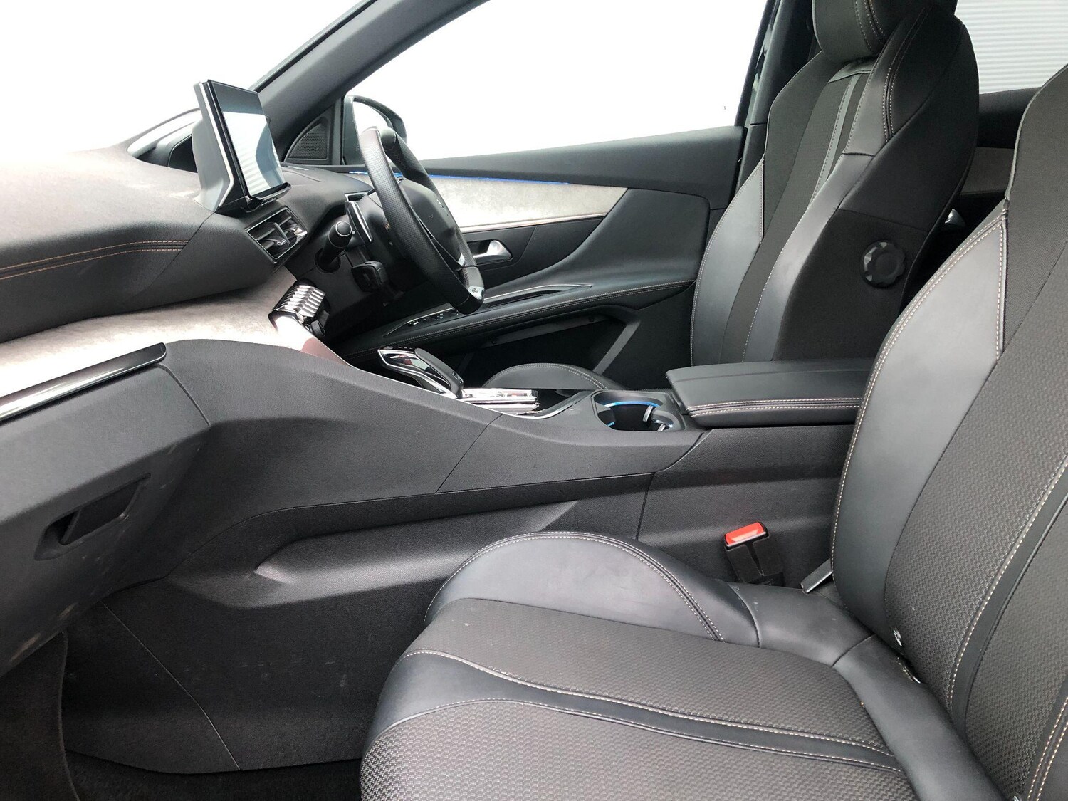 Used Peugeot 3008 2022 for sale - 76991500: Photo 43