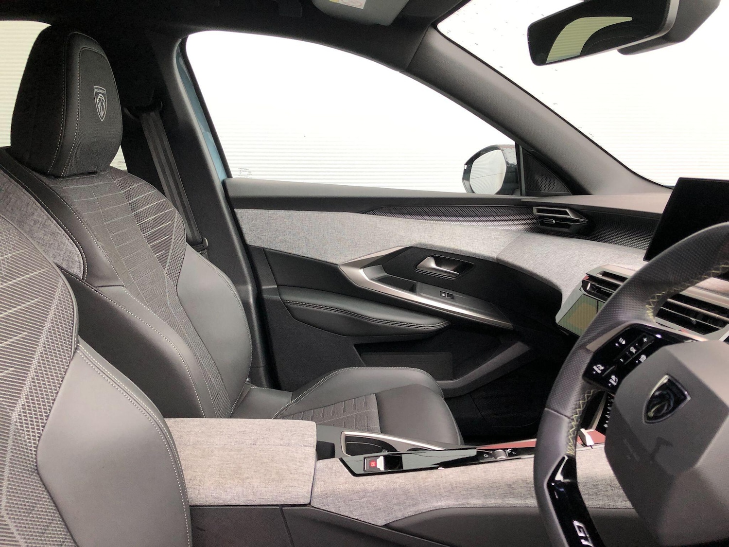 Used Peugeot E-3008 for sale - 76994622: Photo 18