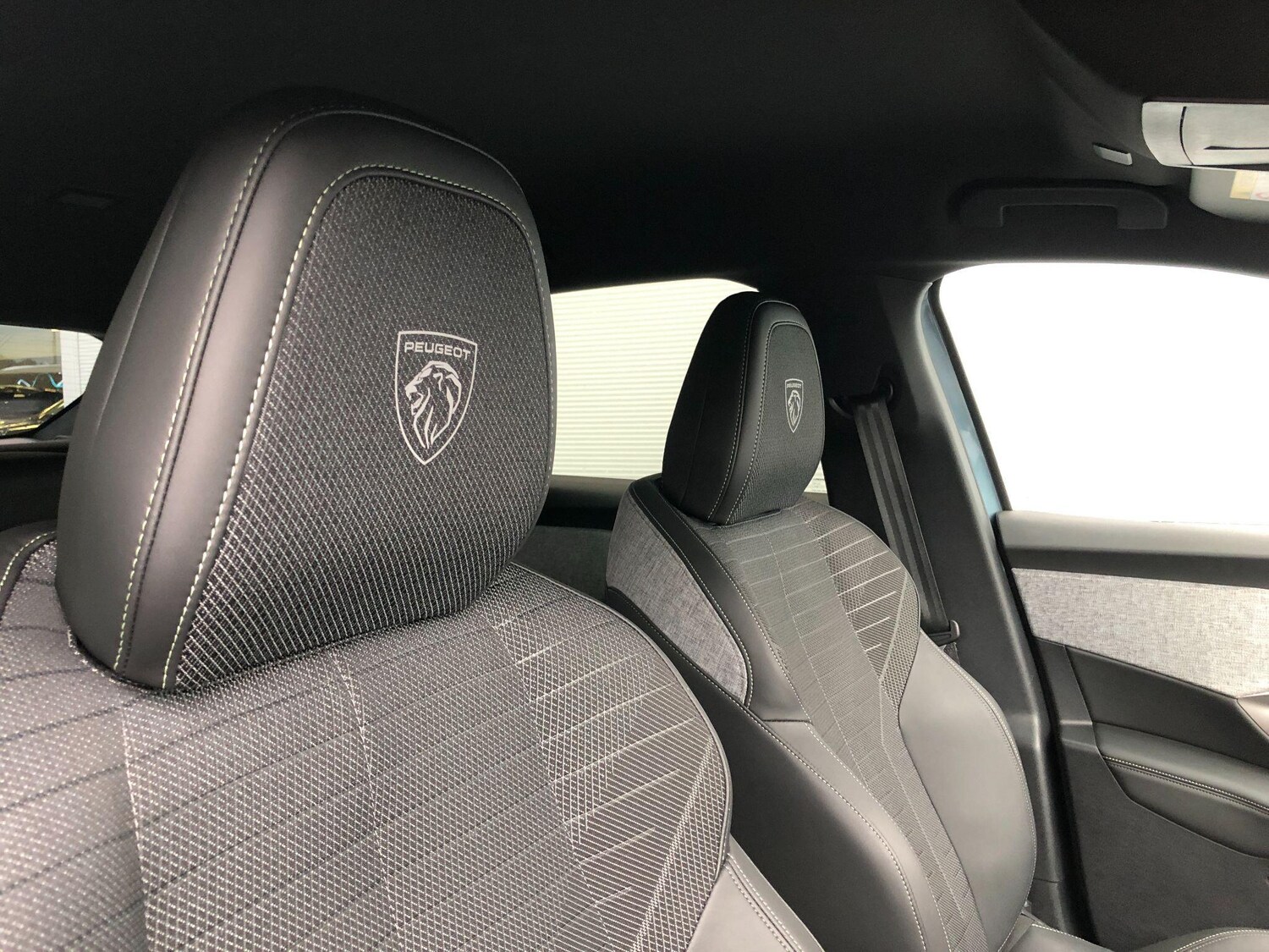 Used Peugeot E-3008 for sale - 76994622: Photo 19