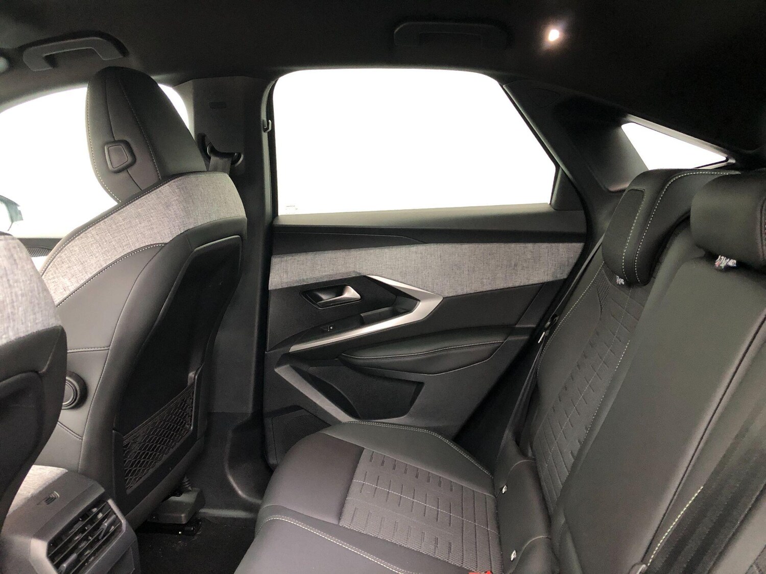 Used Peugeot E-3008 for sale - 76994622: Photo 22