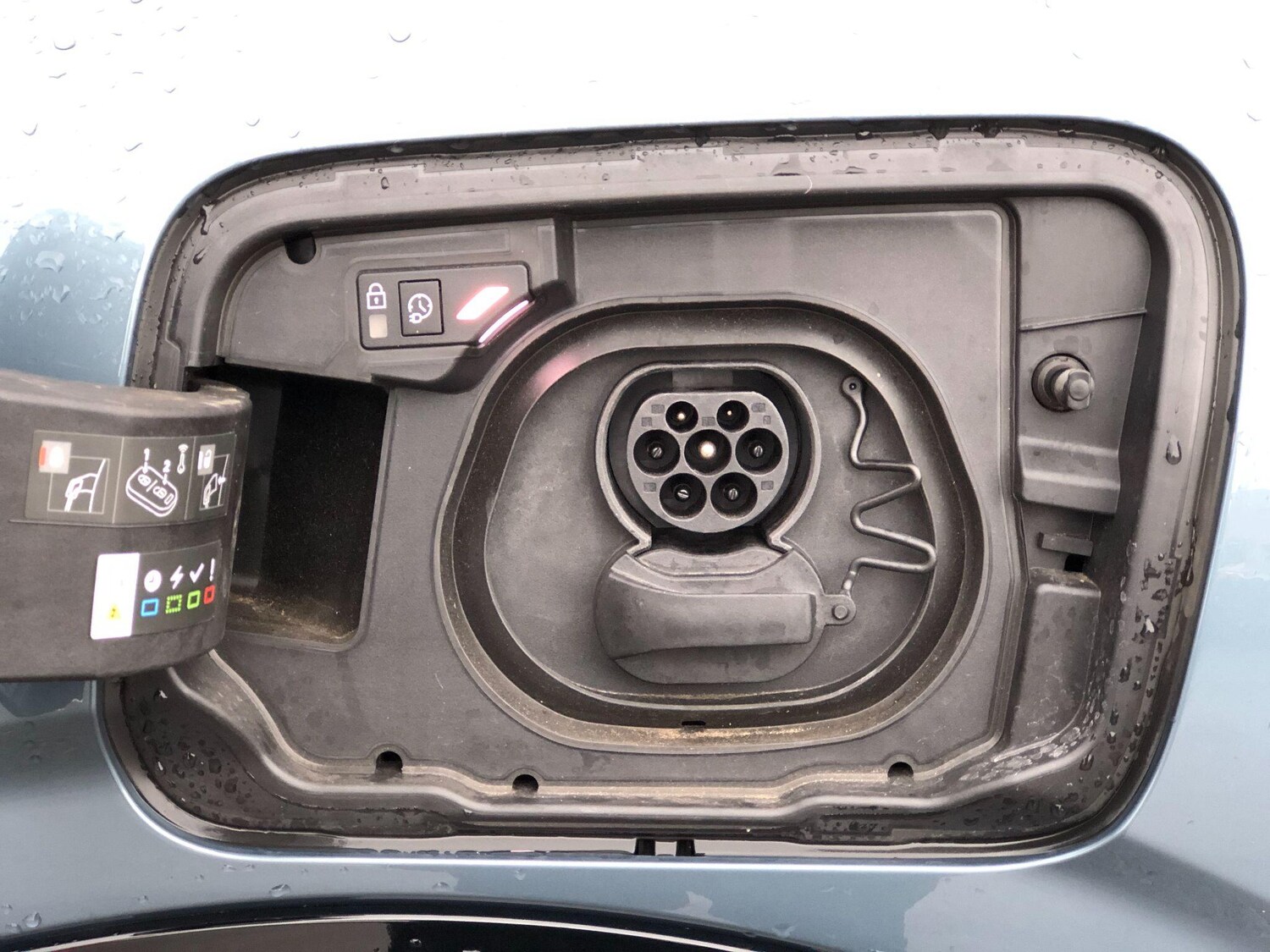 Used Peugeot E-3008 for sale - 76994622: Photo 32