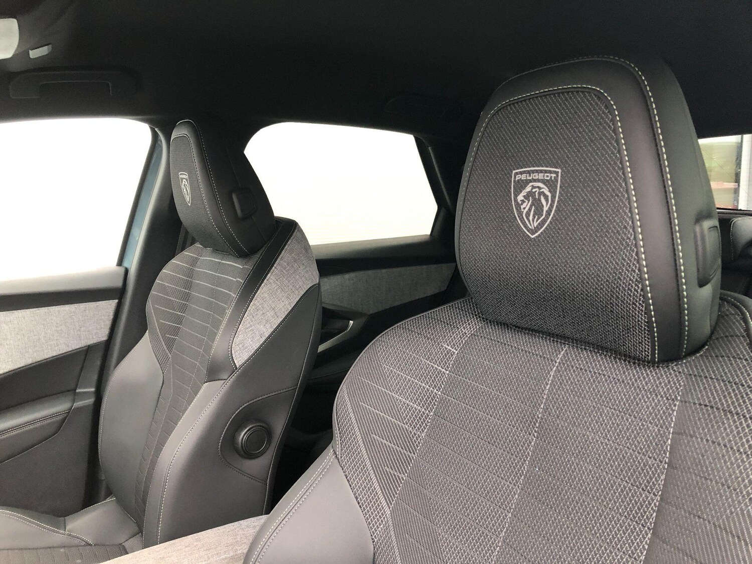 Used Peugeot E-3008 for sale - 76994622: Photo 51