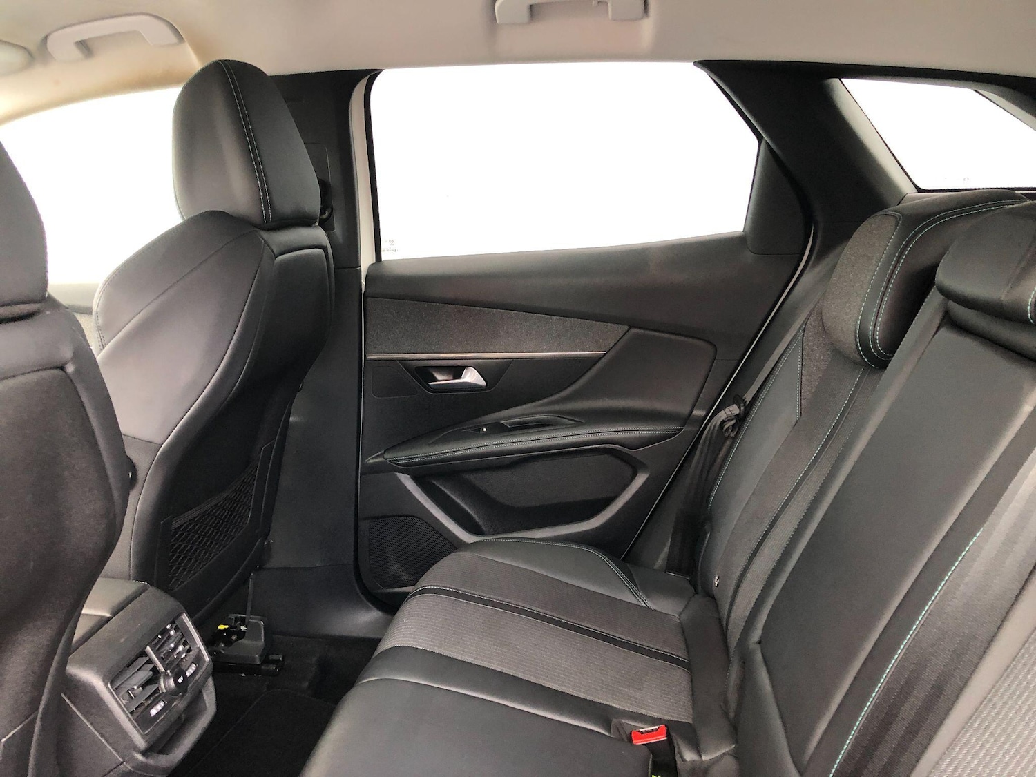 Used Peugeot 3008 2022 for sale - 77015529: Photo 21