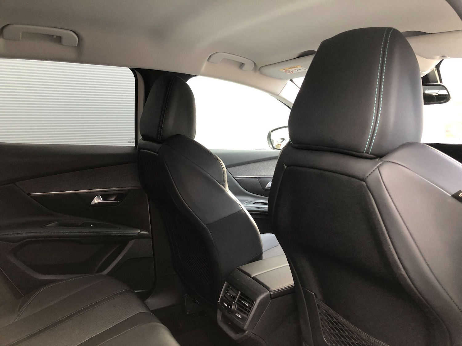 Used Peugeot 3008 2022 for sale - 77015529: Photo 23