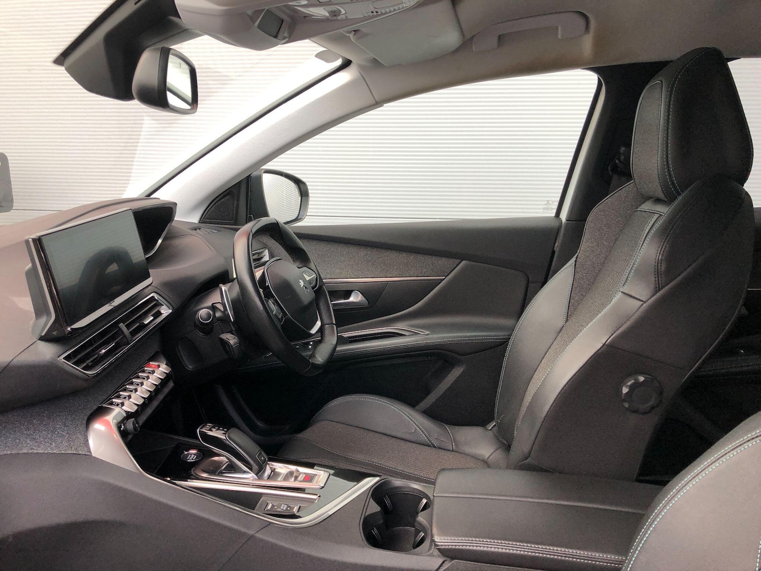 Used Peugeot 3008 2022 for sale - 77015529: Photo 44