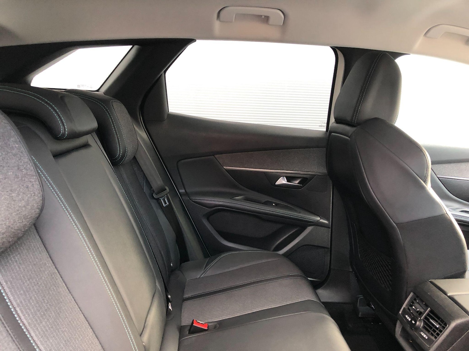 Used Peugeot 3008 2022 for sale - 77015529: Photo 48