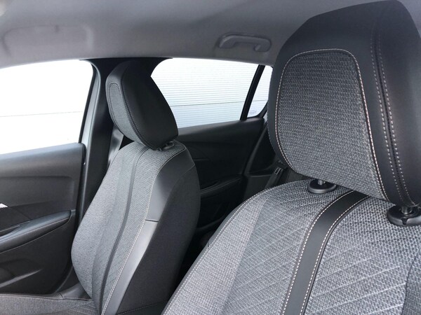 Used Peugeot 208 2024 for sale - 76042252: Photo 15