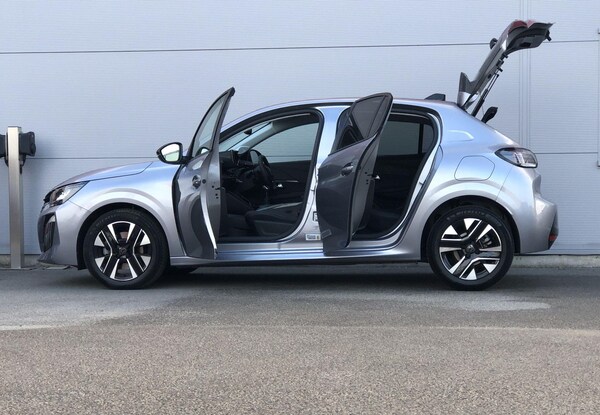 Used Peugeot 208 2024 for sale - 76042252: Photo 6