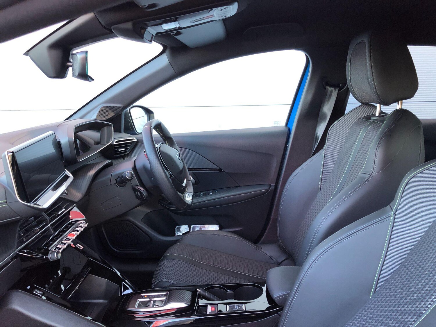 Used Peugeot E-208 2024 for sale - 76549947: Photo 42