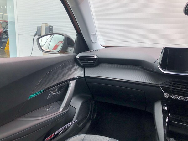 Used Peugeot 2008 2022 for sale - 75449983: Photo 38