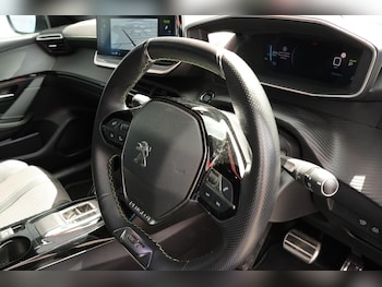 Used Peugeot E-208 2022 for sale - 78740941: Photo