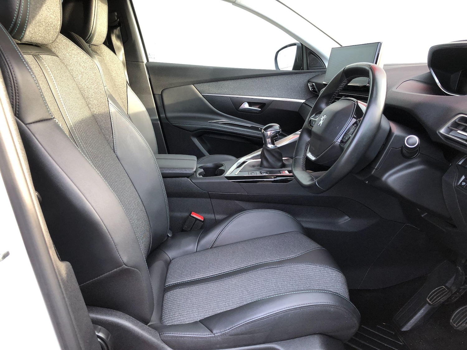 Used Peugeot 3008 2022 for sale - 76408889: Photo 14