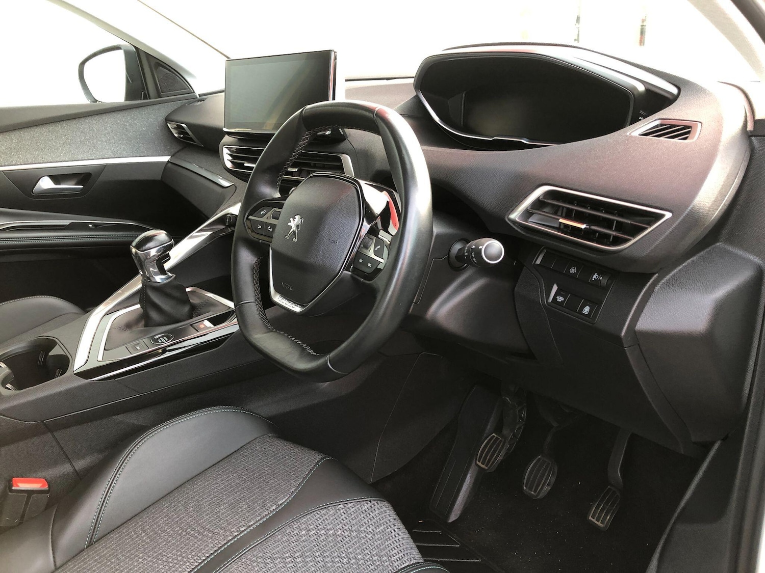 Used Peugeot 3008 2022 for sale - 76408889: Photo 15