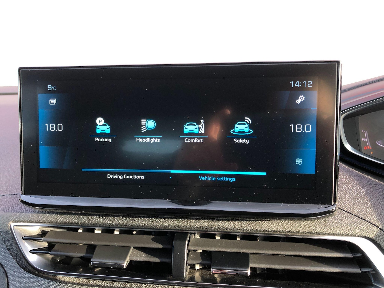 Used Peugeot 3008 2022 for sale - 76408889: Photo 31