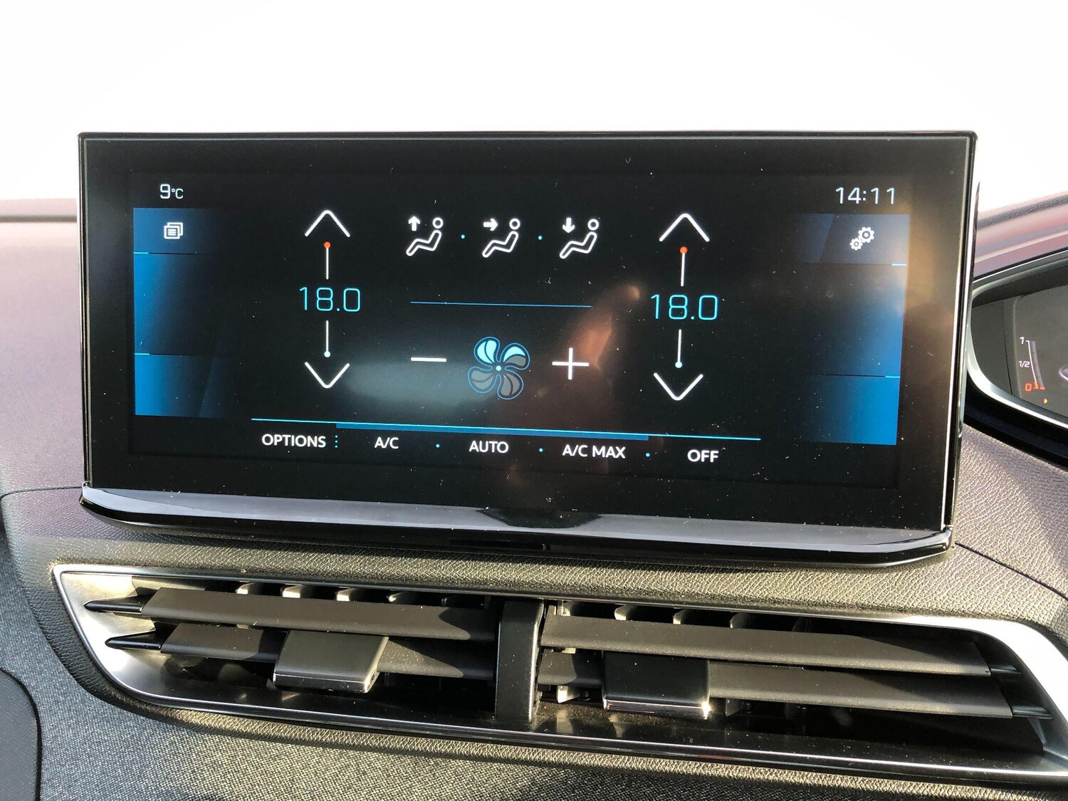 Used Peugeot 3008 2022 for sale - 76408889: Photo 35